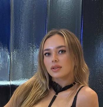 Nora, 24 Caucasian/White female escort, Moncton